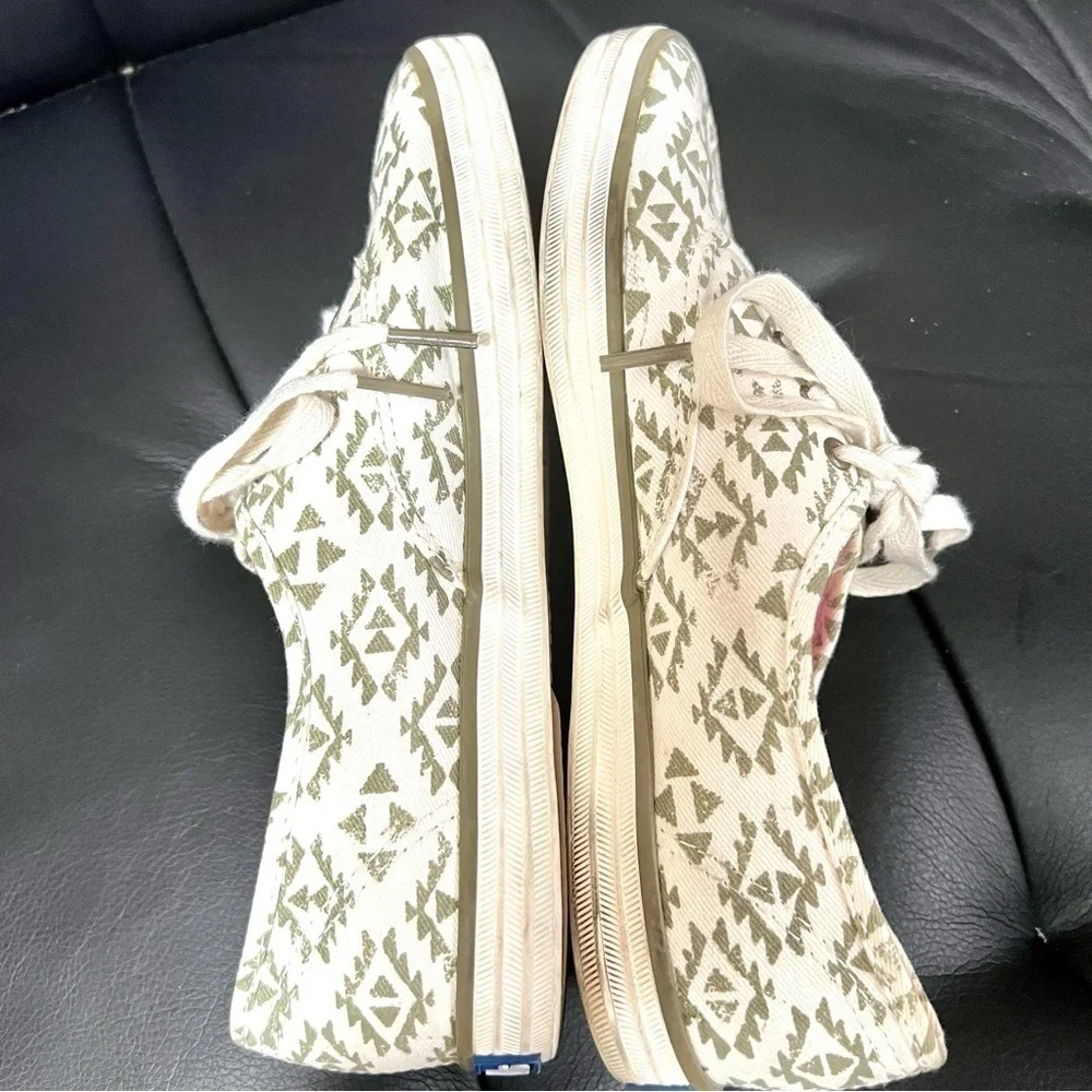 Keds x HOLLISTER Tribal Print Canvas Shoes women size 6.5